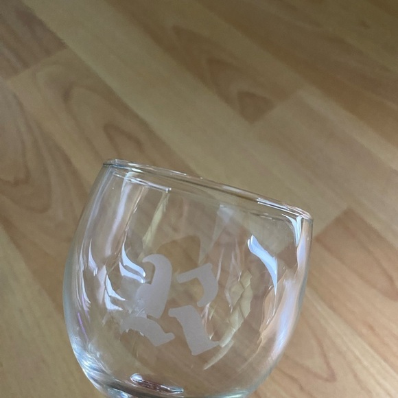 Set of 6 Vintage “R” Frosted Monogram Wine Glasses - Picture 3 of 7